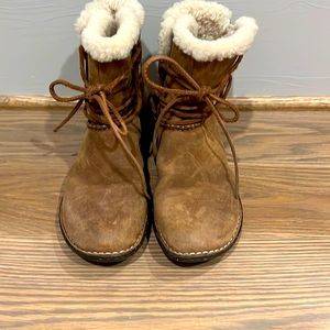 Ladies UGG boots size 9